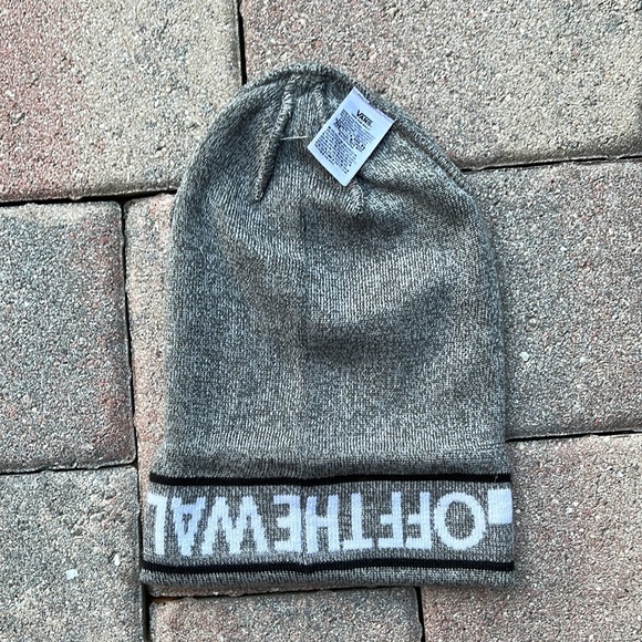 Vans Men’s - Women’s VNOA7UDFGRH
STACKTON STRIPE
OS Beanie
VANS
"OFF THE WALL" - Picture 10 of 16